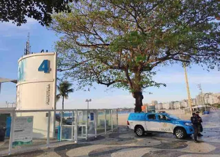 Amplo Quarto Privado Em Casa Compartilhada - Copacabana A 500M Da Praia Rio de Janeiro